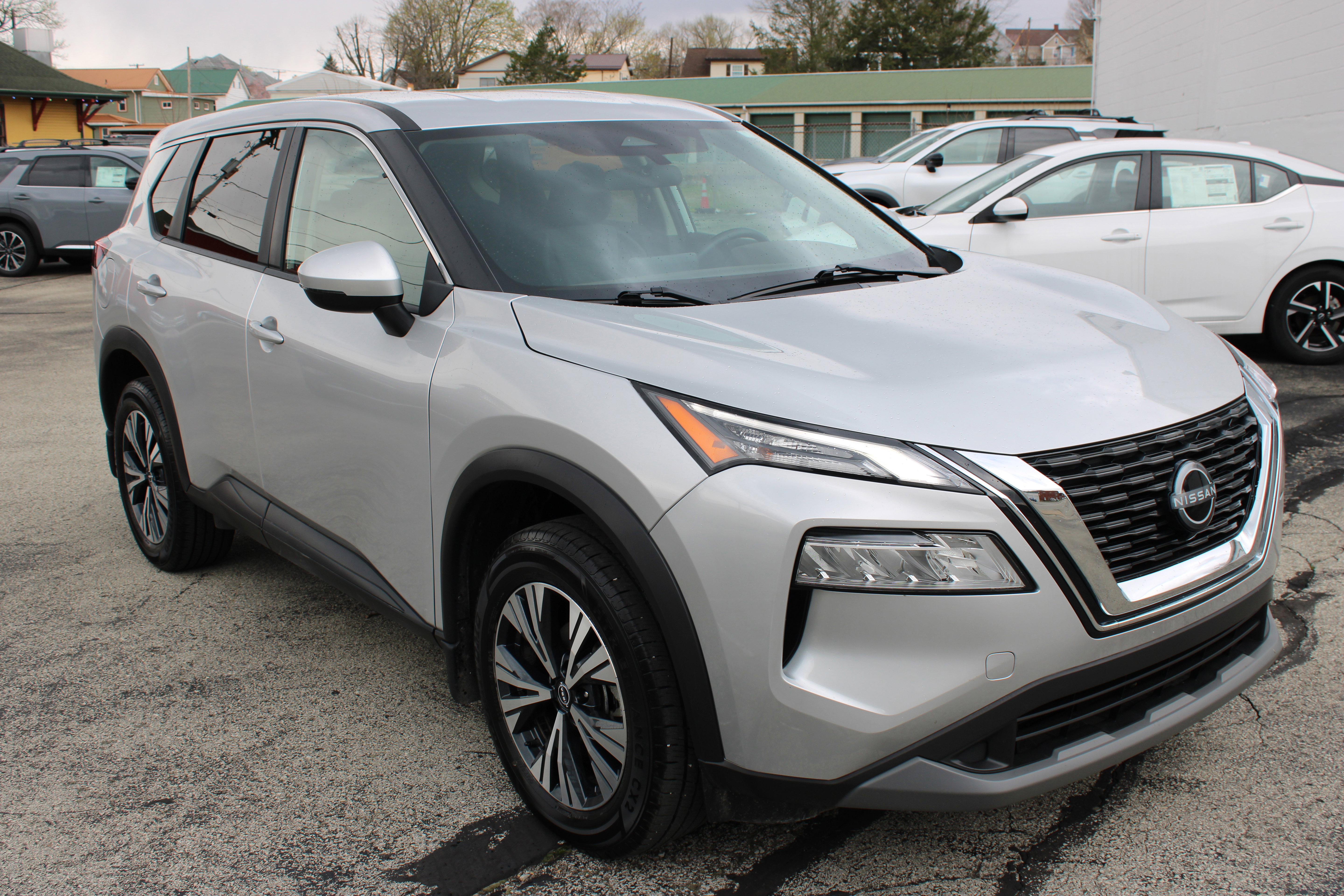 Certified 2022 Nissan Rogue SV AWD/4WD image 9