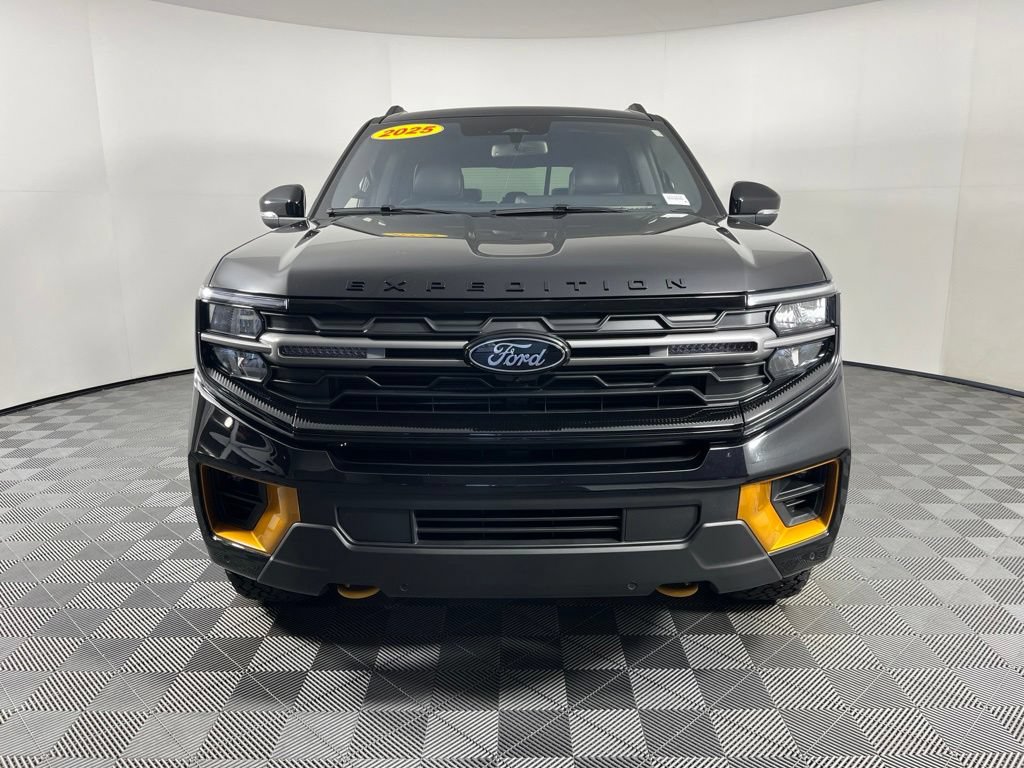 Used 2025 Ford Expedition Tremor AWD/4WD image 22