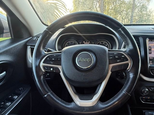 Used 2015 Jeep Cherokee Latitude image 19