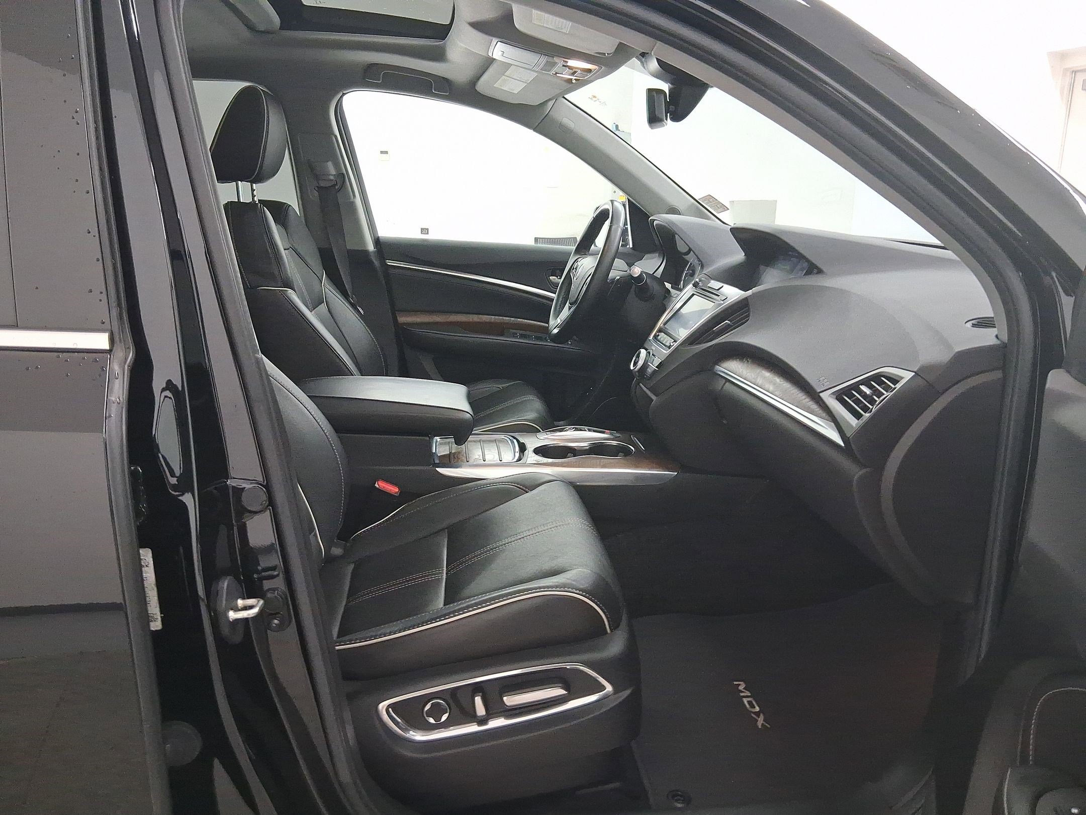 Used 2020 Acura MDX w/Advance Pkg image 33