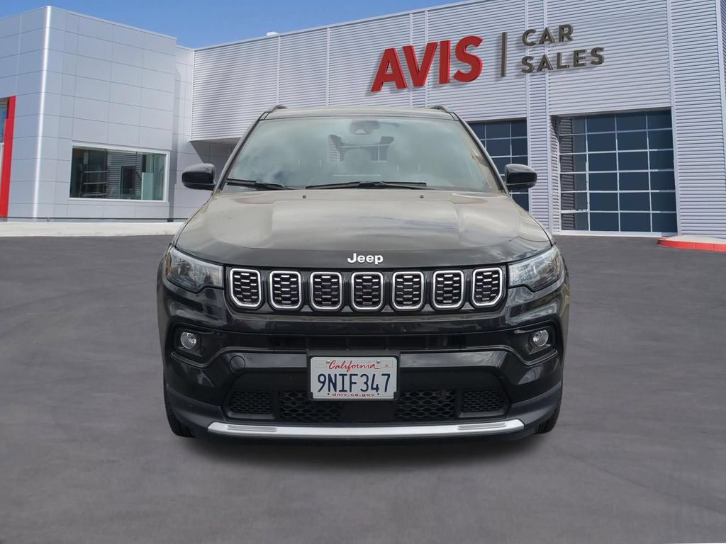 Used 2025 Jeep Compass Limited AWD/4WD image 2