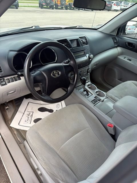 Used 2010 Toyota Highlander 4WD image 11
