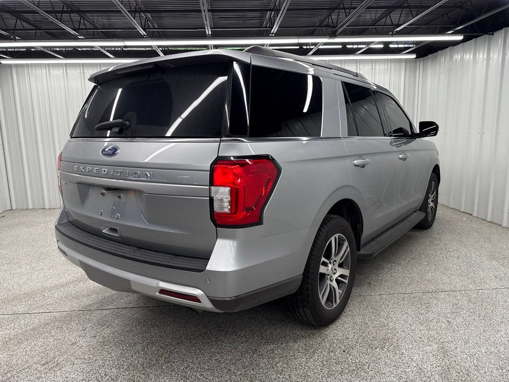 Used 2024 Ford Expedition XLT RWD image 6