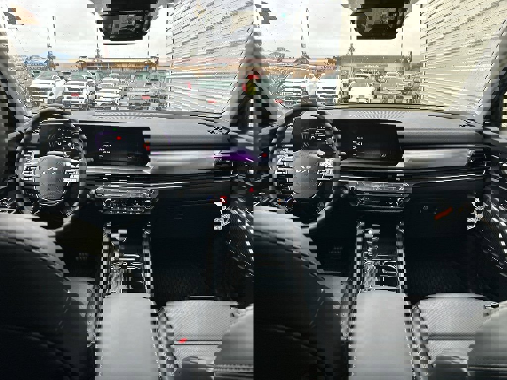 New 2025 Kia Telluride S image 19