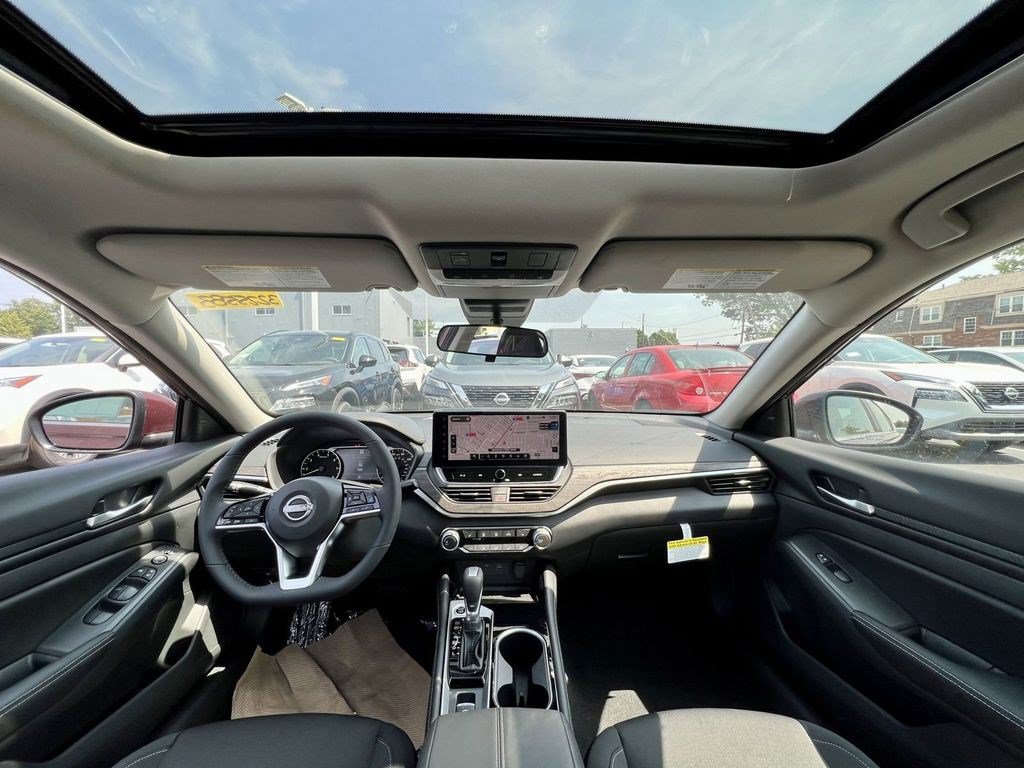 Certified 2025 Nissan Altima 2.5 SV w/ SV Premium Package FWD image 22
