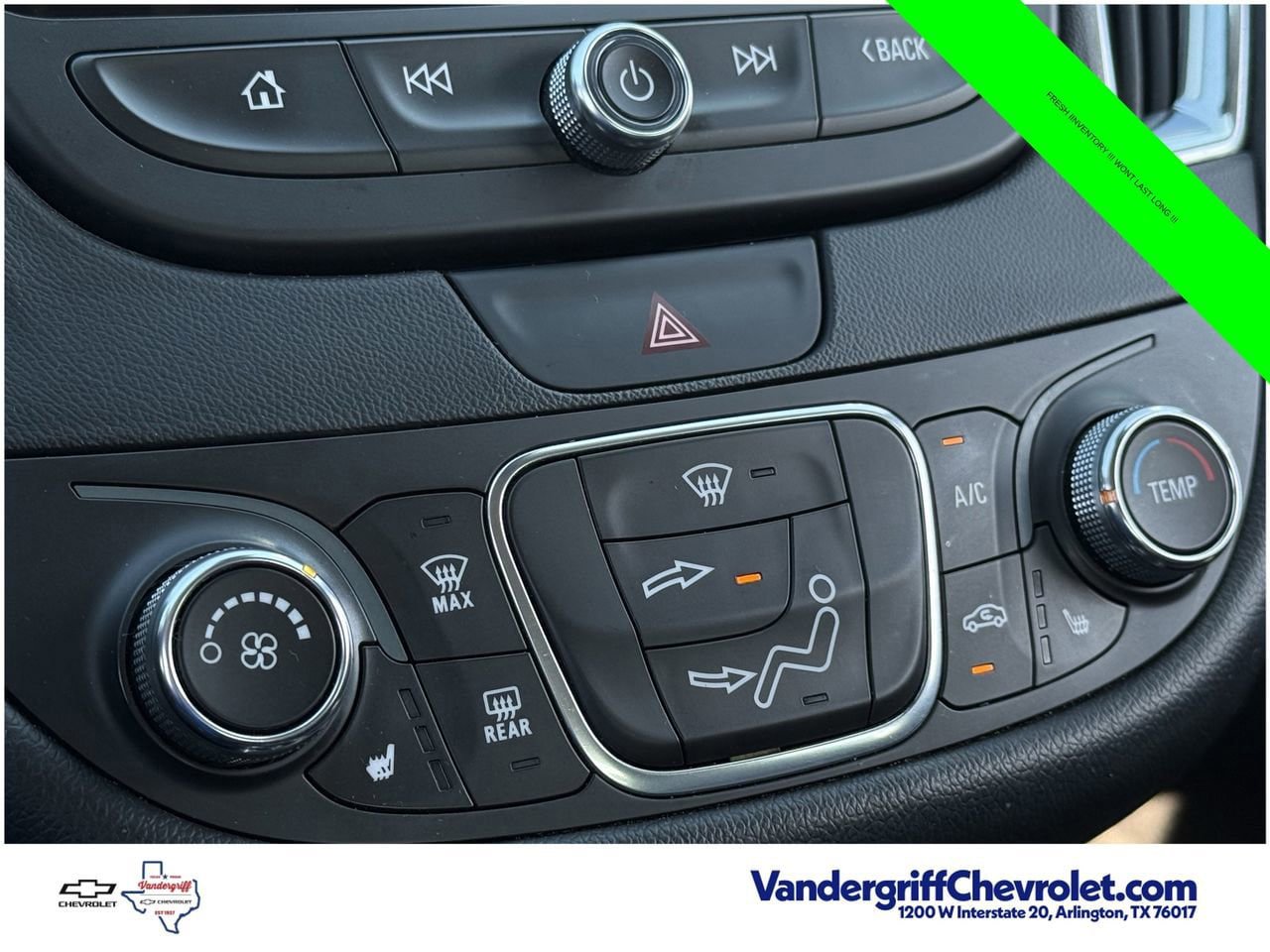 Used 2017 Chevrolet Malibu LT w/ Leather Package FWD image 17
