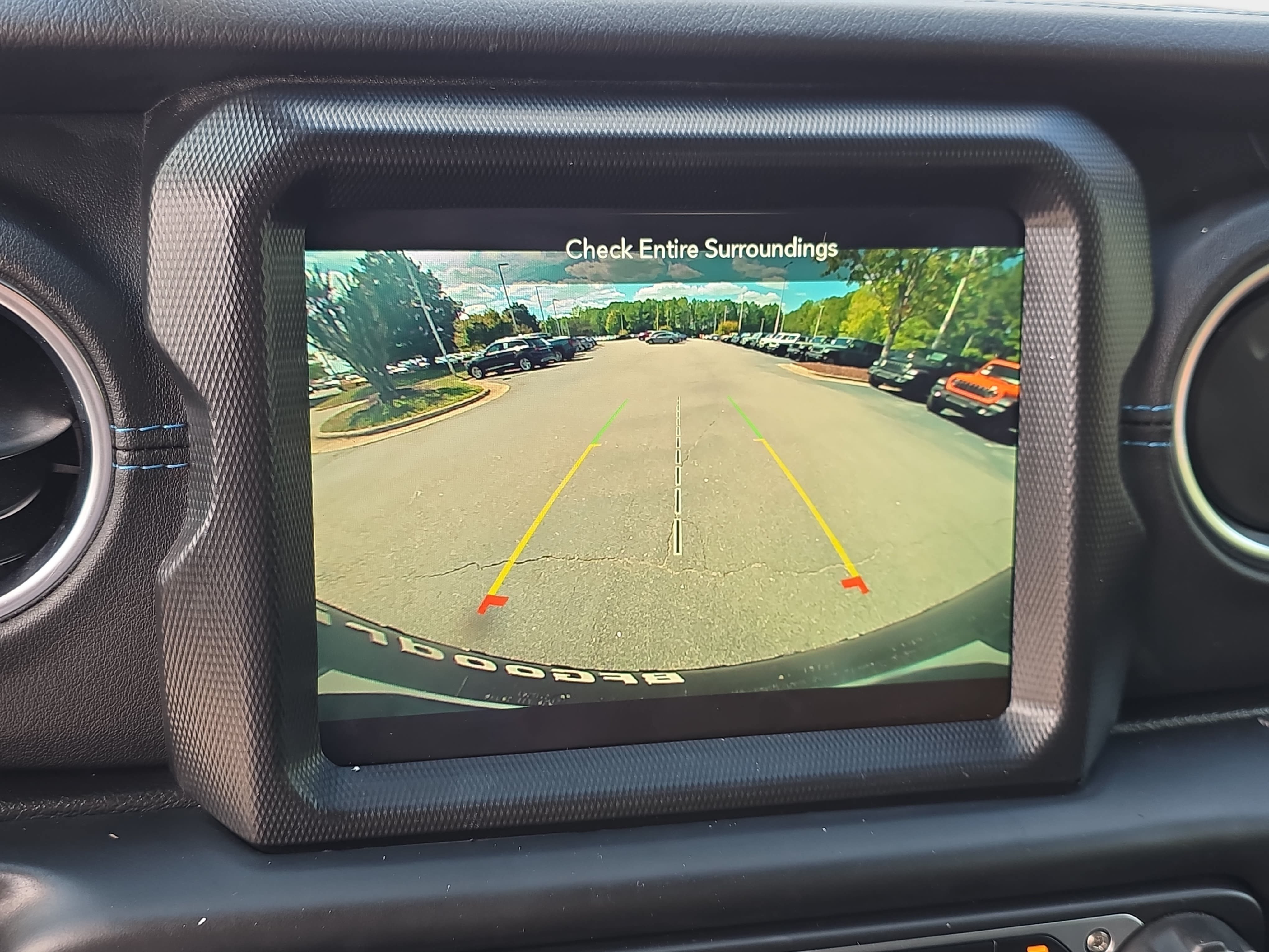 Used 2022 Jeep Wrangler Unlimited Rubicon 4xe w/ Cold Weather Group AWD/4WD image 21