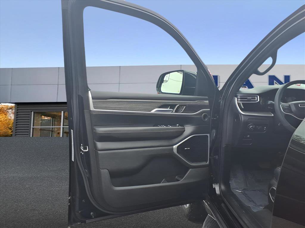 Used 2022 Jeep Wagoneer Series III image 15