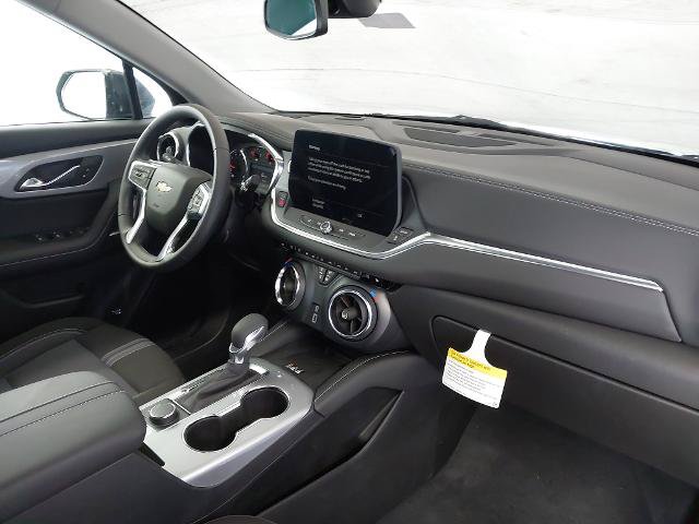 New 2026 Chevrolet Blazer LT w/ Convenience Package FWD image 29