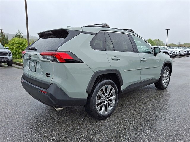 Used 2019 Toyota RAV4 XLE Premium image 6