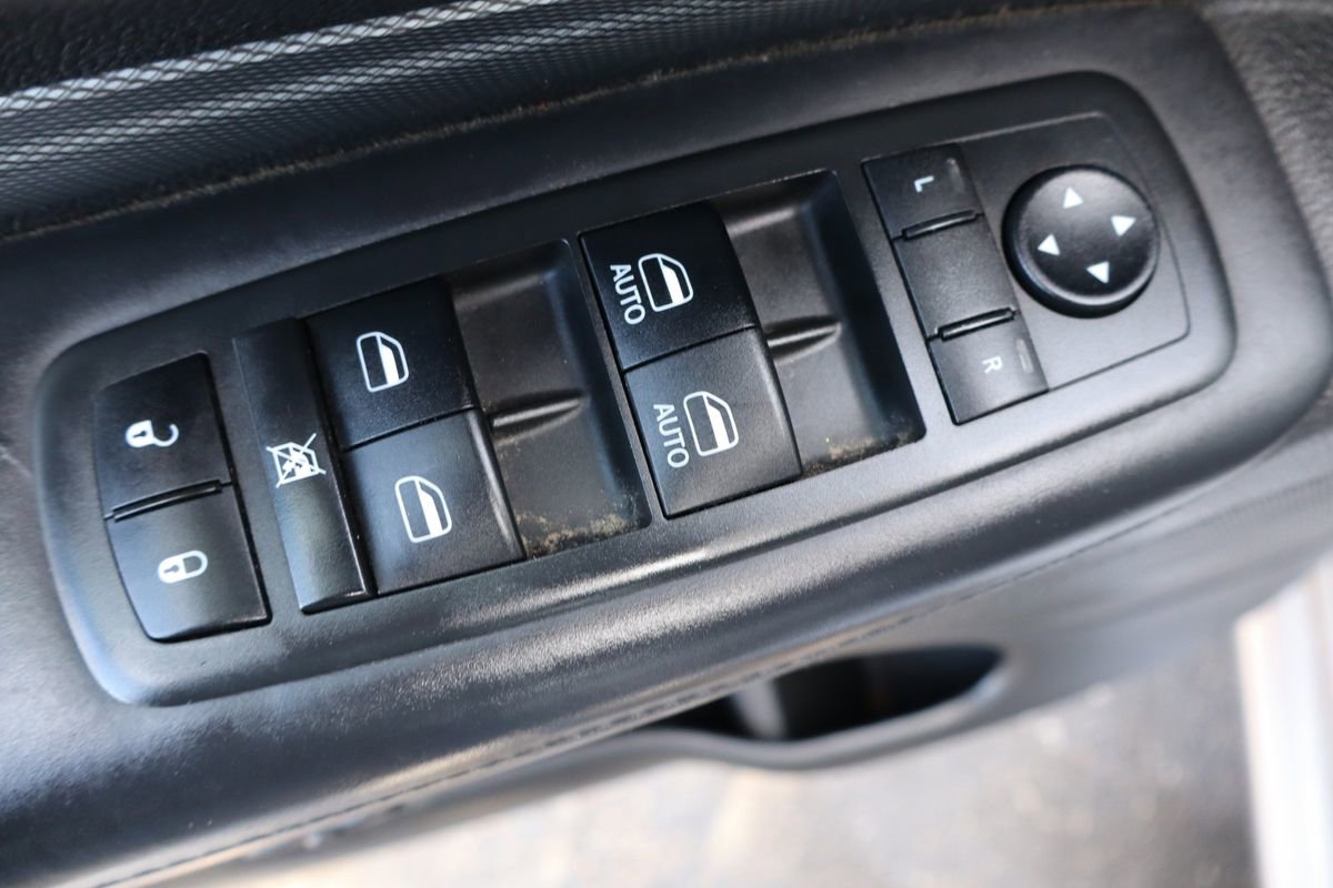 Used 2019 Dodge Durango R/T w/ Technology Group image 29