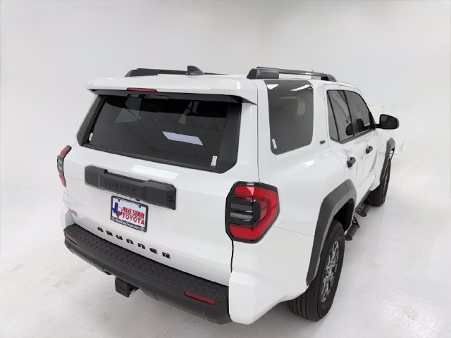 New 2026 Toyota 4Runner SR5 AWD/4WD image 40
