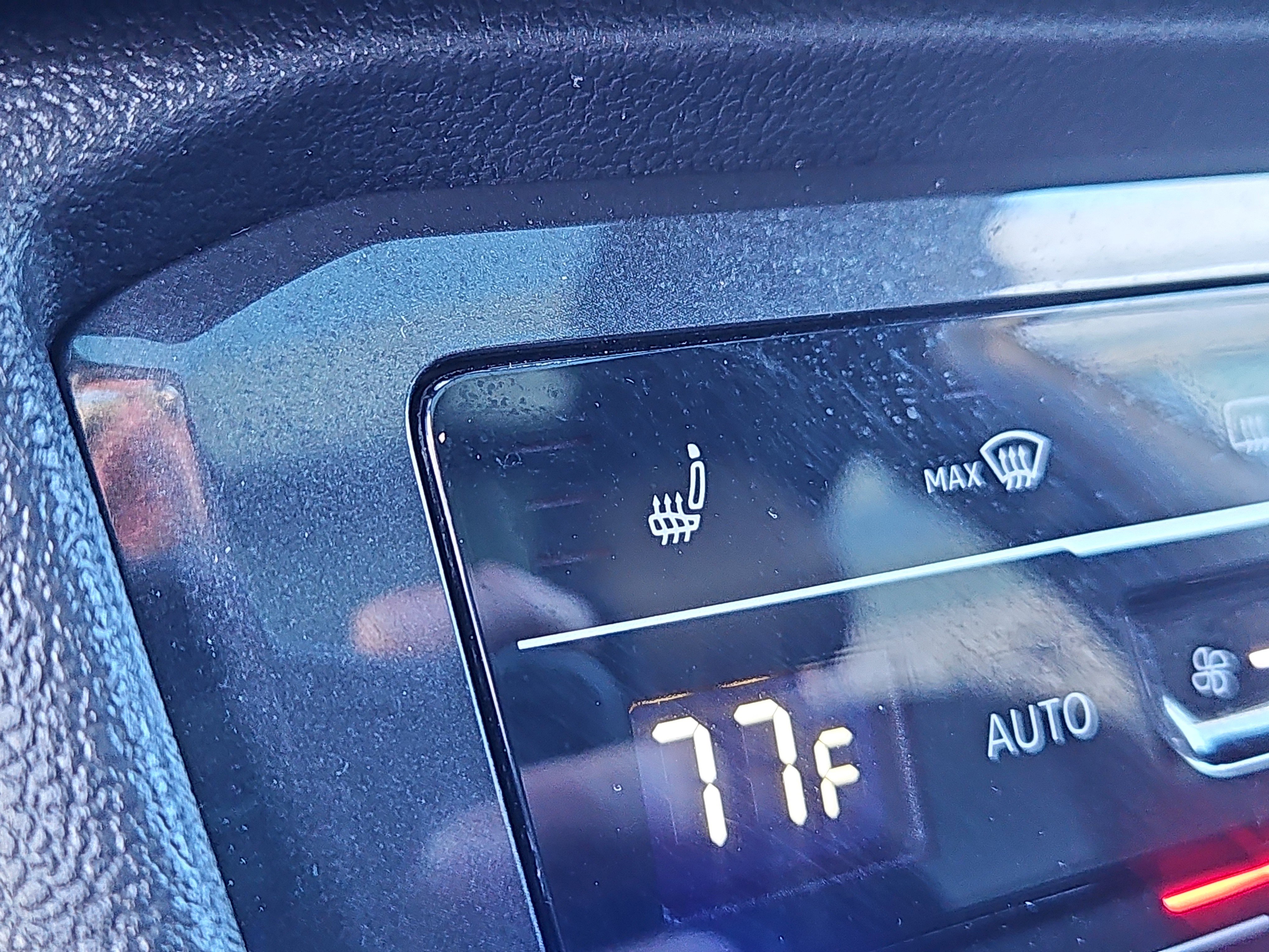 Certified 2023 Volkswagen Tiguan SE R-Line image 14