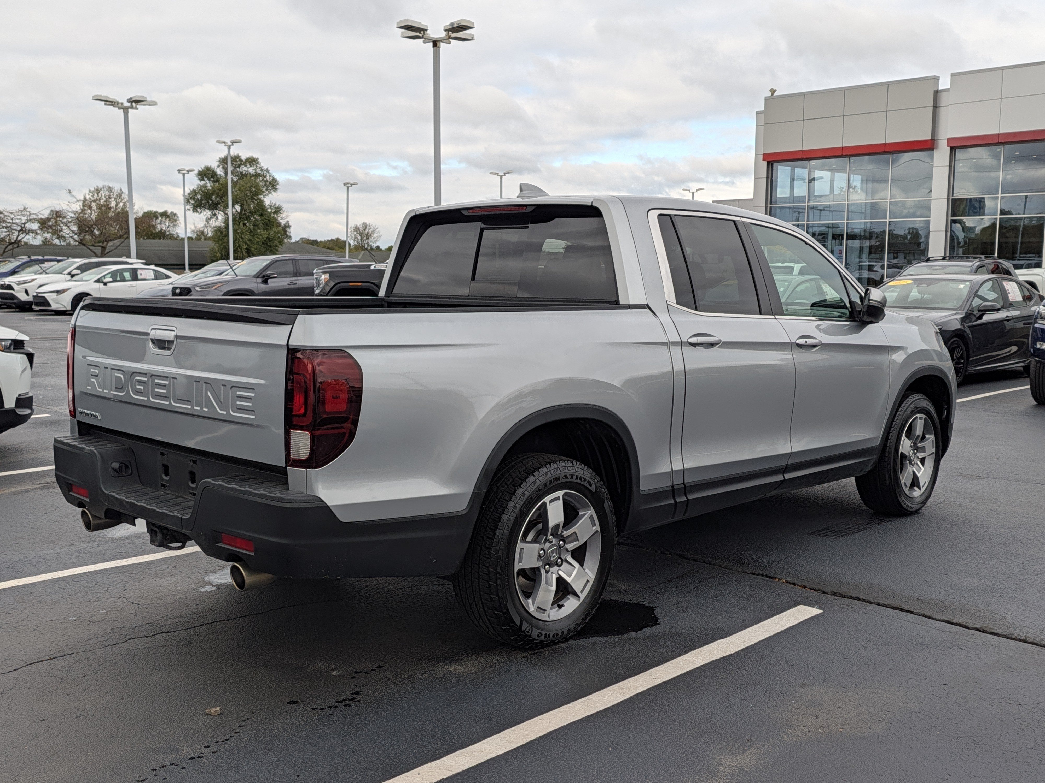 Used 2025 Honda Ridgeline RTL image 10
