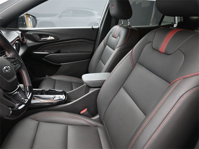 Used 2024 Chevrolet Trax RS image 8