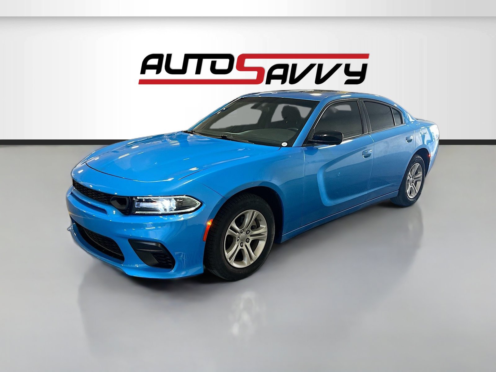 Used 2023 Dodge Charger SXT w/ Cold Weather Package RWD image 3