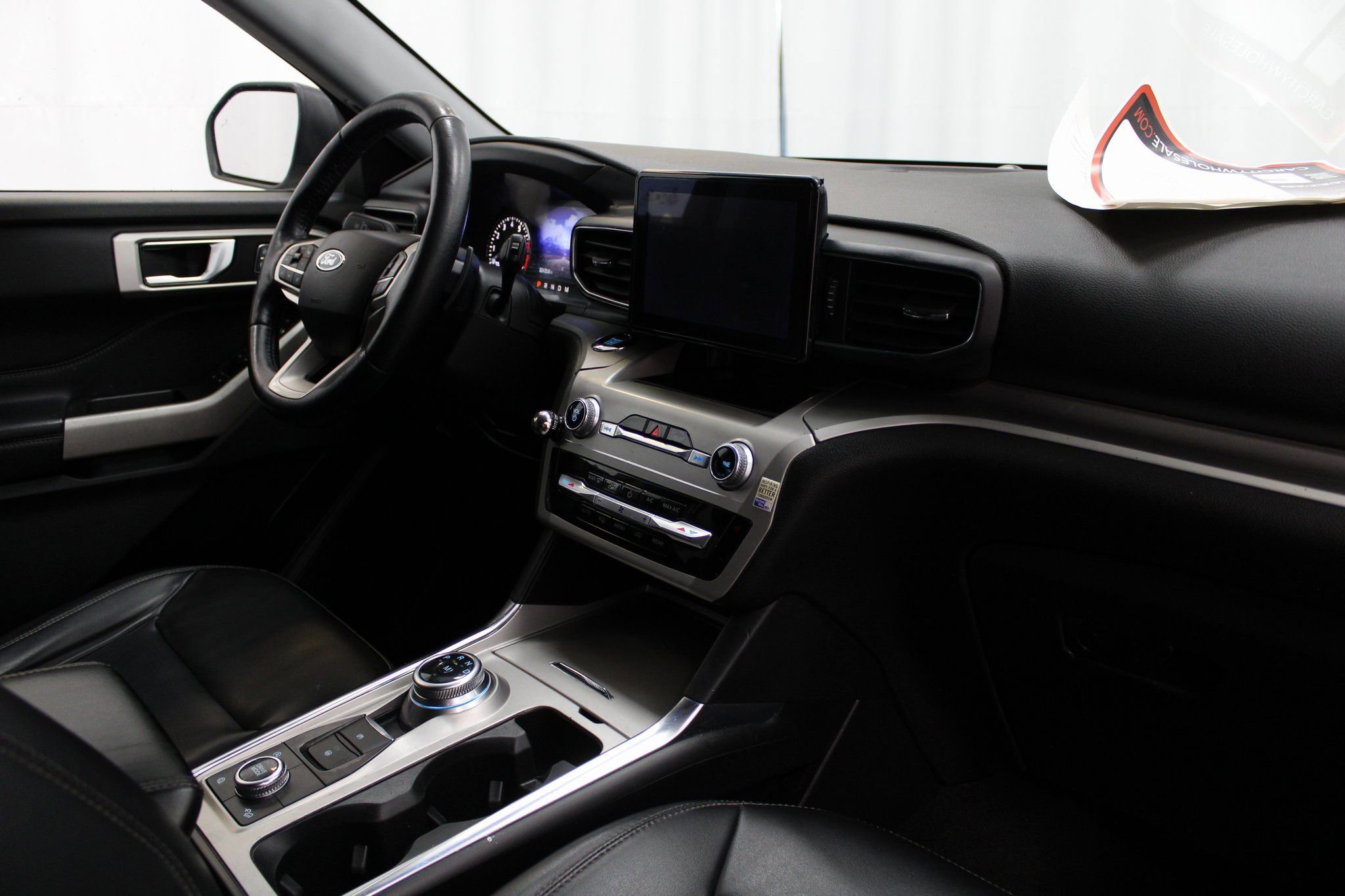 Used 2021 Ford Explorer XLT w/ Equipment Group 202A image 30