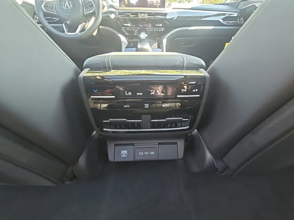 New 2026 Acura MDX w/ Technology Package FWD image 33