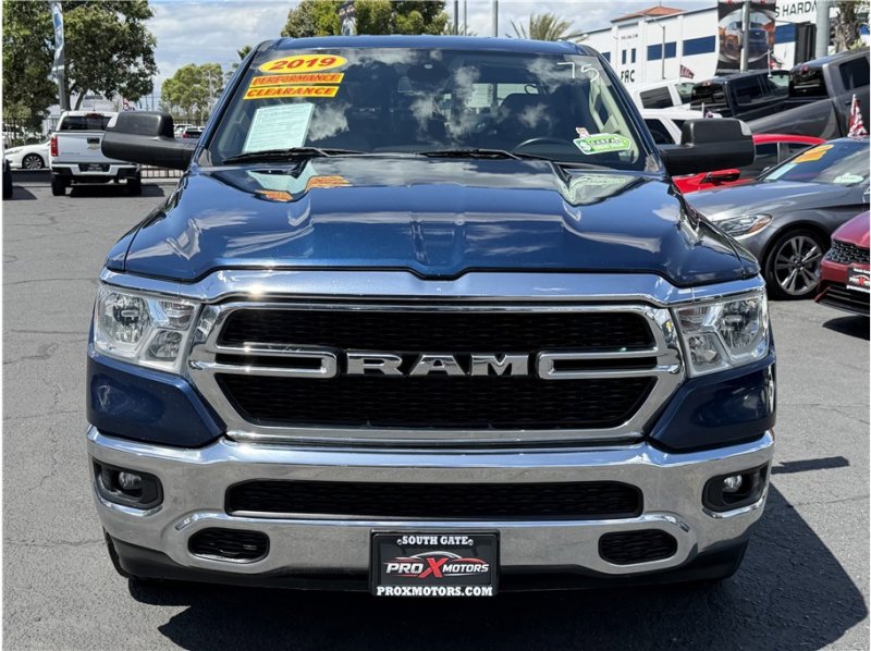 Used 2019 RAM 1500 Big Horn RWD image 2