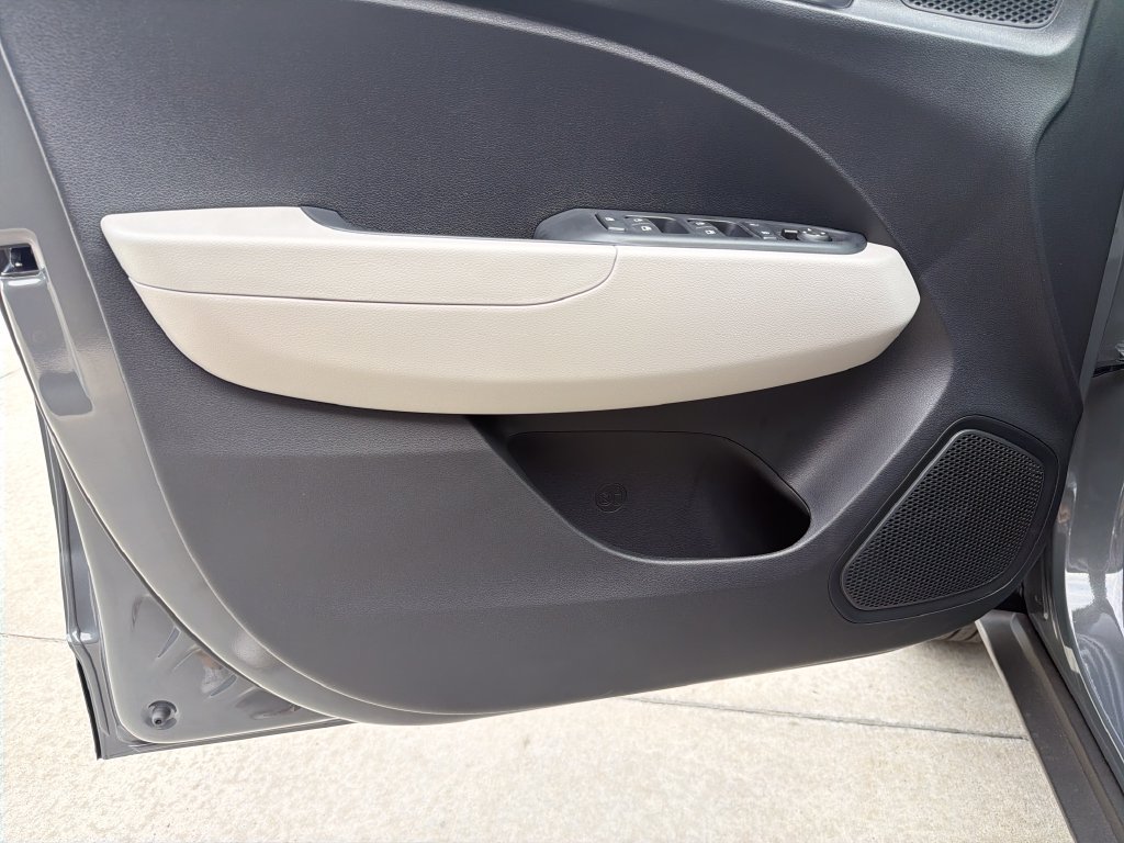 New 2026 Hyundai Venue SEL FWD image 17
