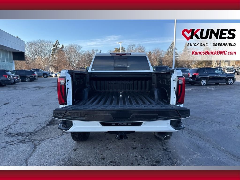 Used 2024 GMC Sierra 2500 Denali AWD/4WD image 17