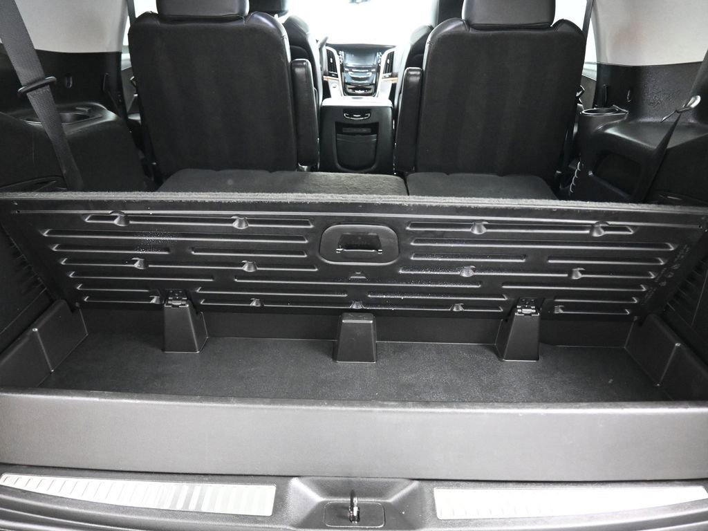 Used 2020 Cadillac Escalade Premium Luxury image 62