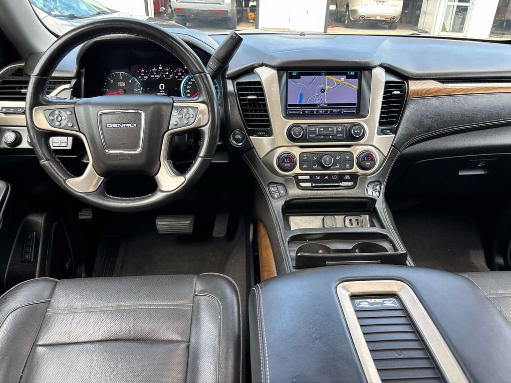 Used 2020 GMC Yukon Denali w/ Denali Ultimate Package AWD/4WD image 11