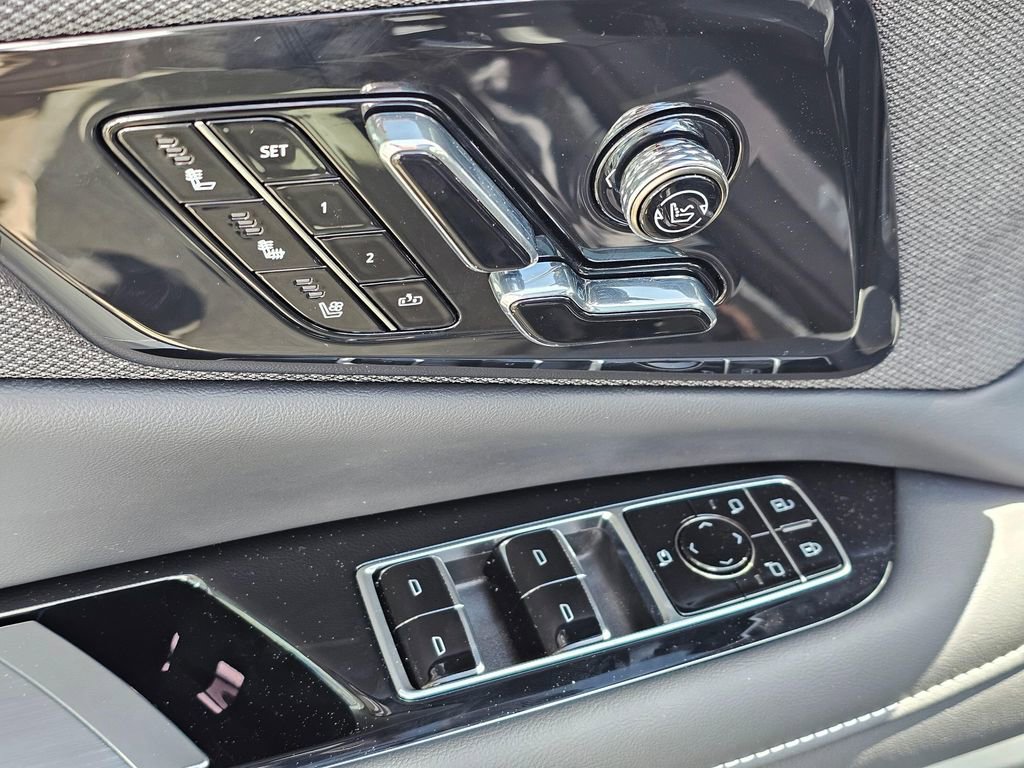 New 2026 Cadillac Optiq V AWD/4WD image 22