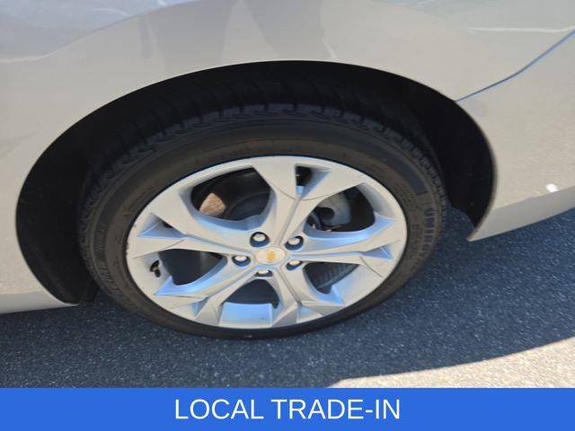 Used 2017 Chevrolet Cruze Premier FWD image 32