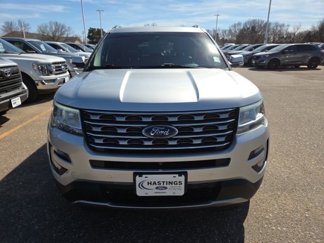 Used 2017 Ford Explorer Limited image 11