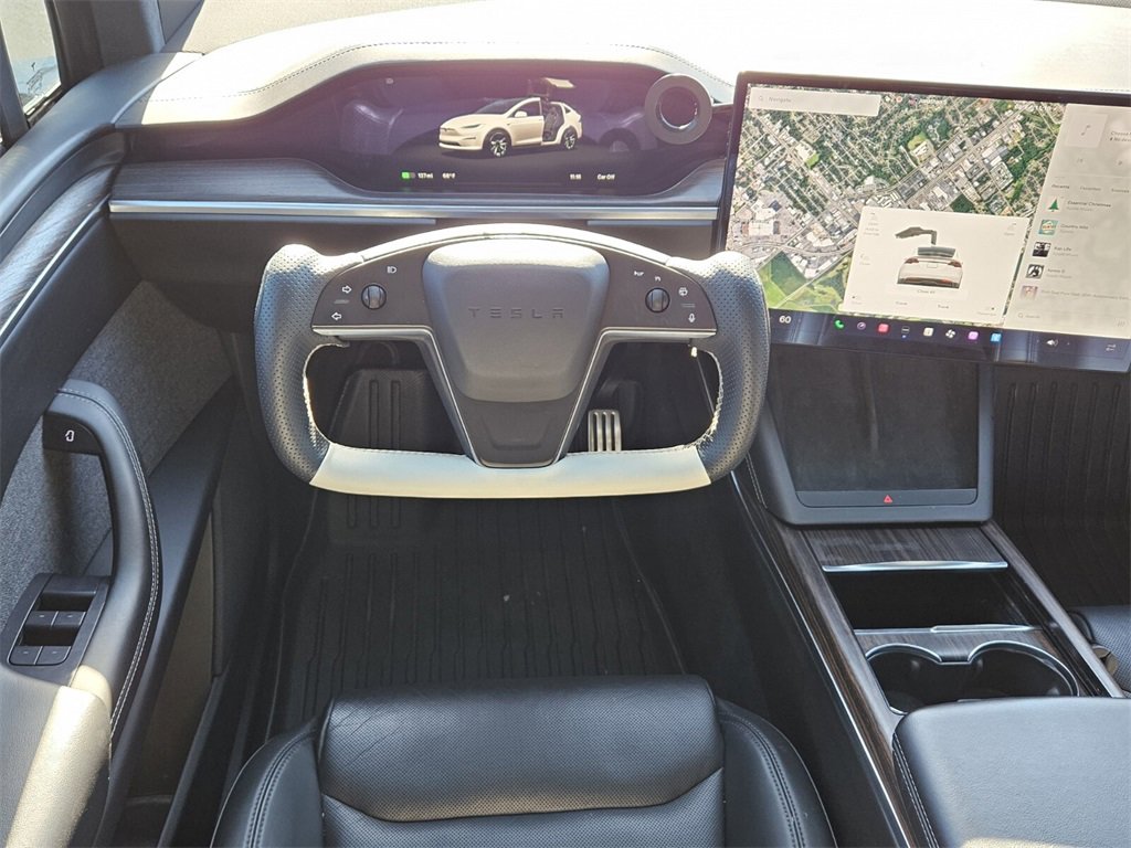 Used 2022 Tesla Model X image 12