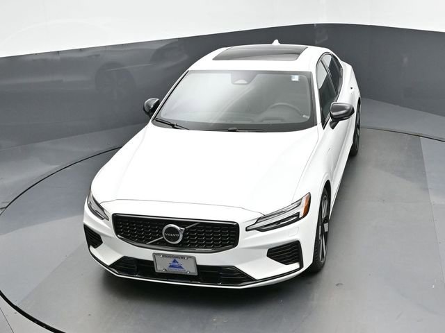 Used 2024 Volvo S60 T8 Ultimate w/ Climate Package image 45