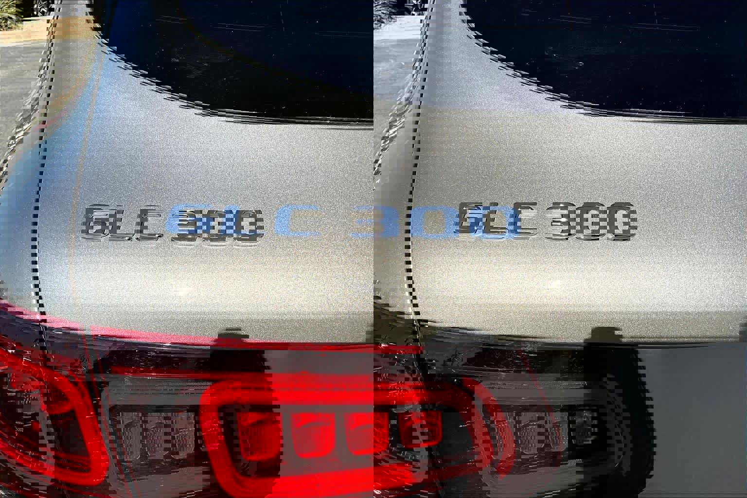 Certified 2022 Mercedes-Benz GLC 300 4MATIC w/ Driver Assistance Package image 28