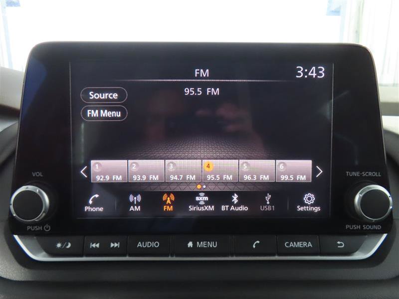 Used 2023 Nissan Rogue SV AWD/4WD image 23