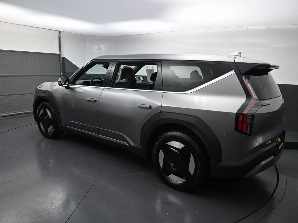 Used 2024 Kia EV9 Light Long Range image 14