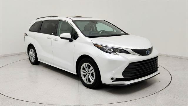 Certified 2024 Toyota Sienna XLE w/ XLE Plus Package AWD/4WD image 1