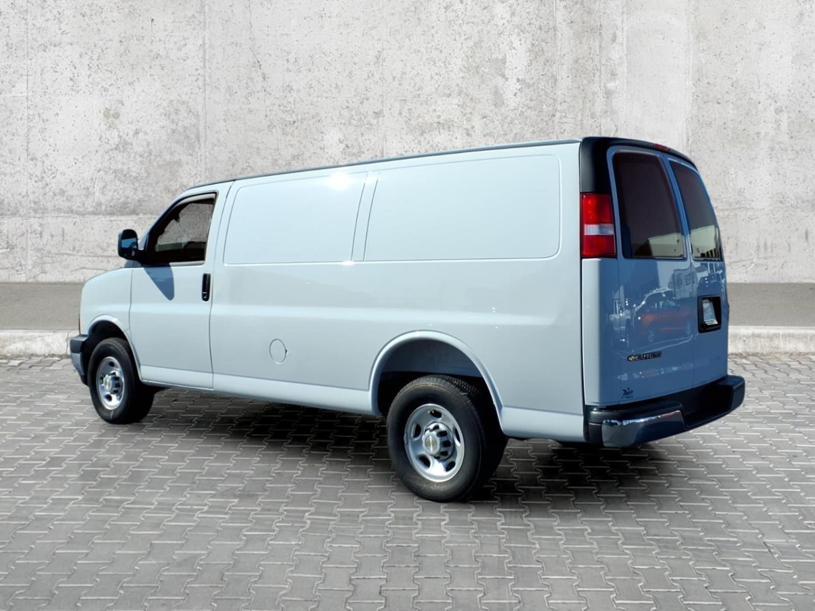 New 2026 Chevrolet Express 2500 w/ Communications Package RWD image 6