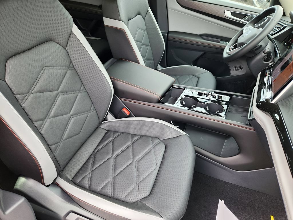 New 2026 Volkswagen Atlas Peak Edition AWD/4WD image 15