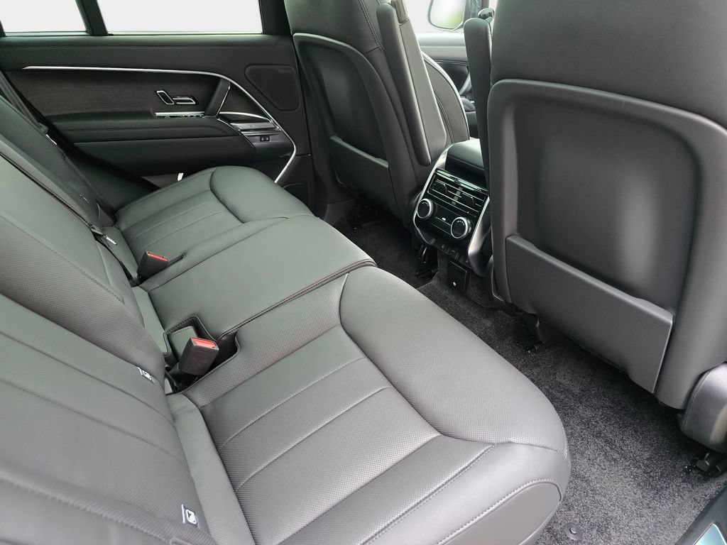 New 2026 Land Rover Range Rover SE AWD/4WD image 11