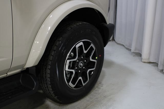 New 2026 Ford Bronco Outer Banks image 26