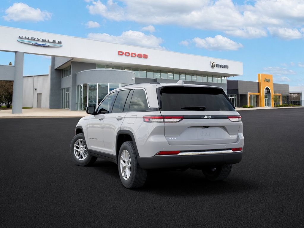 New 2026 Jeep Grand Cherokee Laredo X AWD/4WD image 3