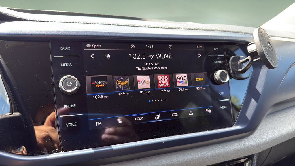 Used 2022 Volkswagen Taos SE image 12