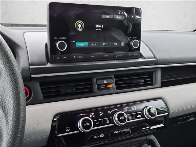 Certified 2024 Honda Pilot LX image 14