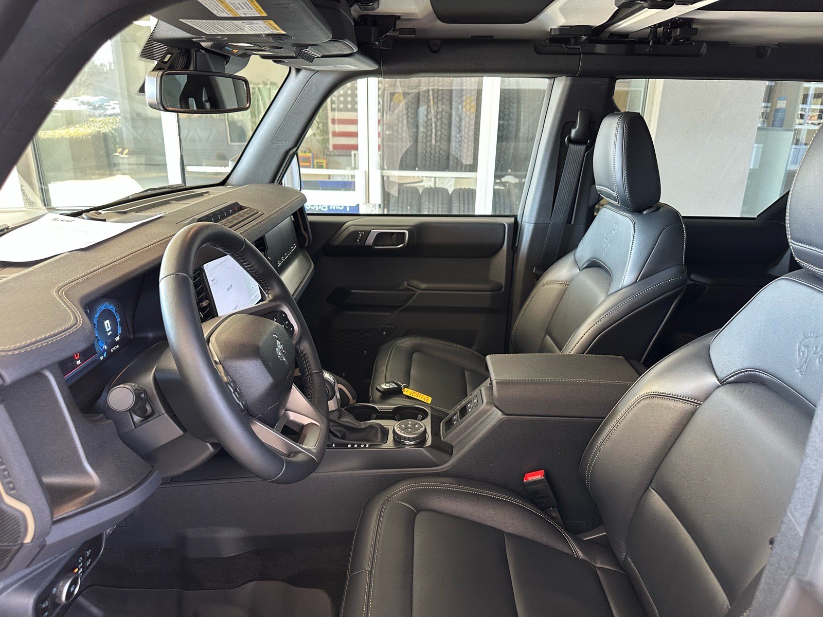 Certified 2025 Ford Bronco Badlands AWD/4WD image 19