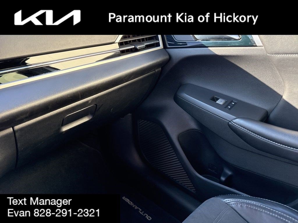 Used 2022 Mitsubishi Outlander SEL Black Edition image 29