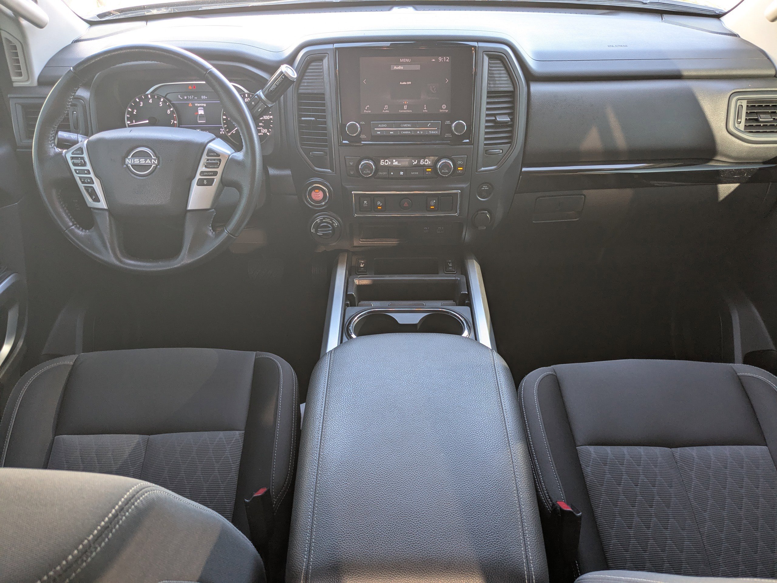 Used 2023 Nissan Titan SV w/ SV Convenience Package image 16