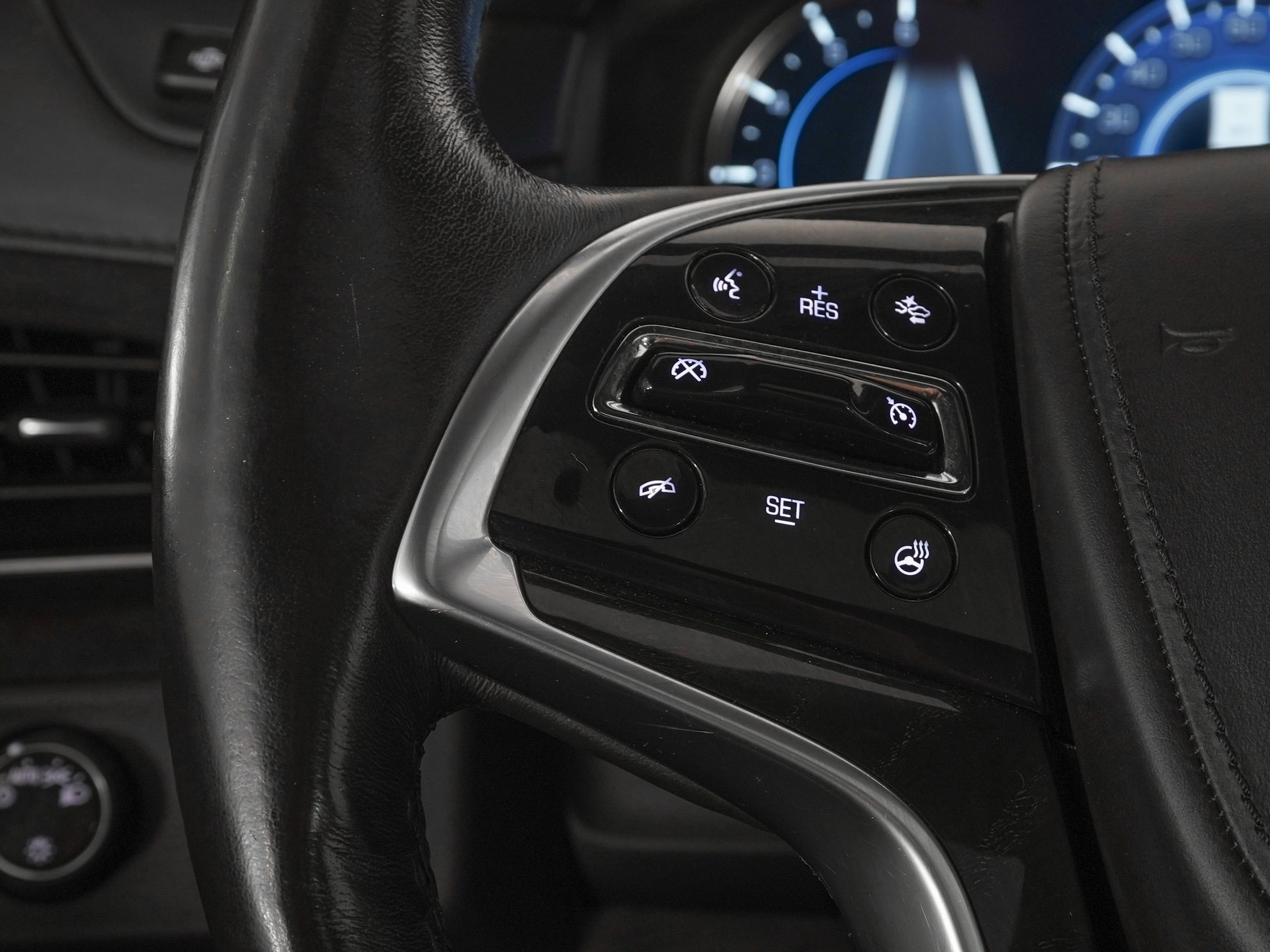 Used 2020 Cadillac Escalade ESV Platinum image 23