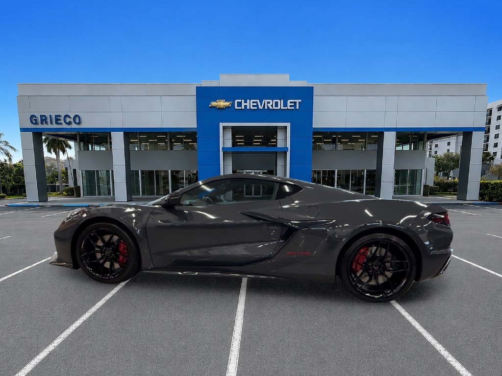 New 2027 Chevrolet Corvette Z06 w/ Stealth Interior Trim Package RWD image 4