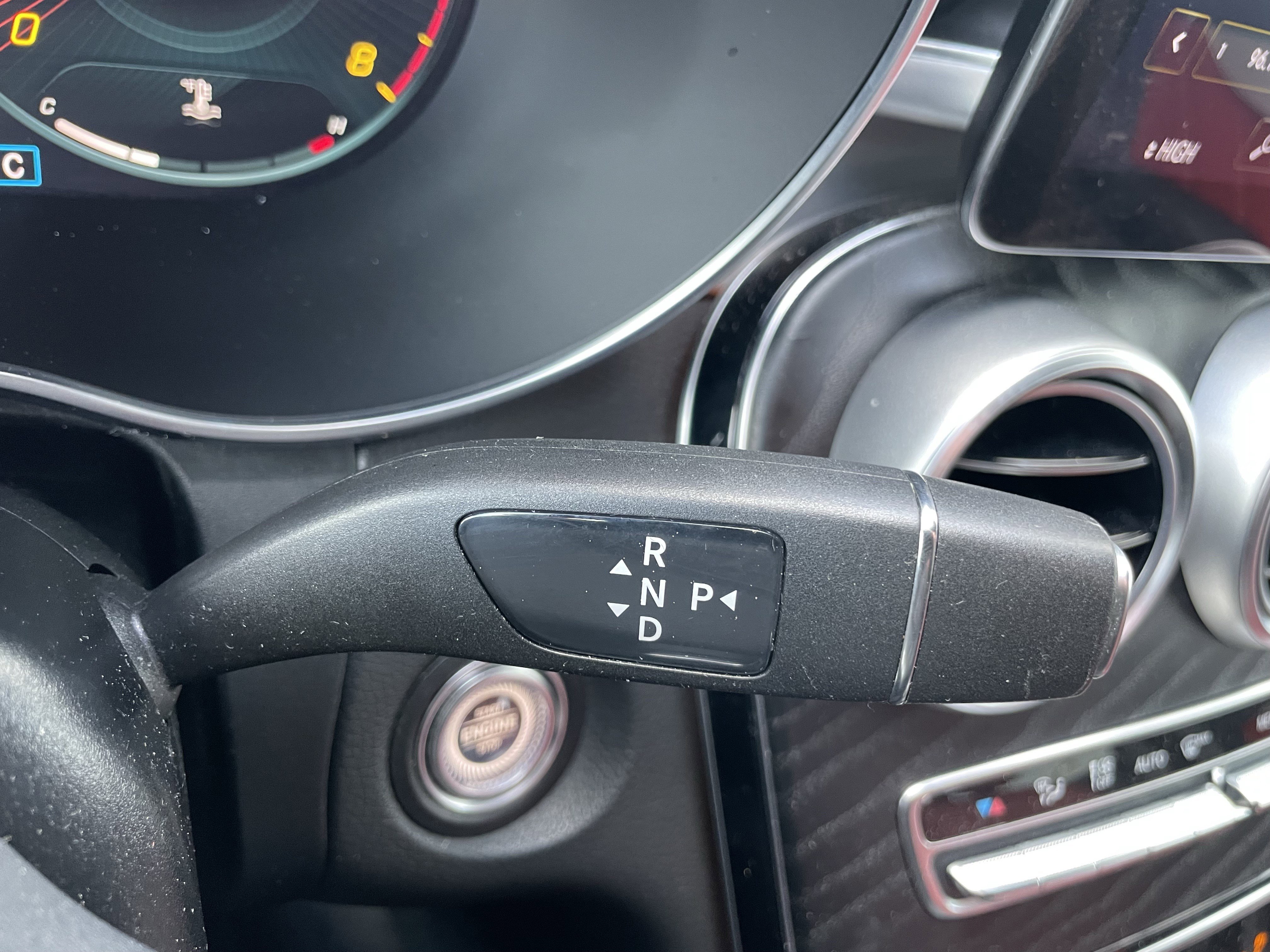 Used 2022 Mercedes-Benz GLC 300 4MATIC image 20