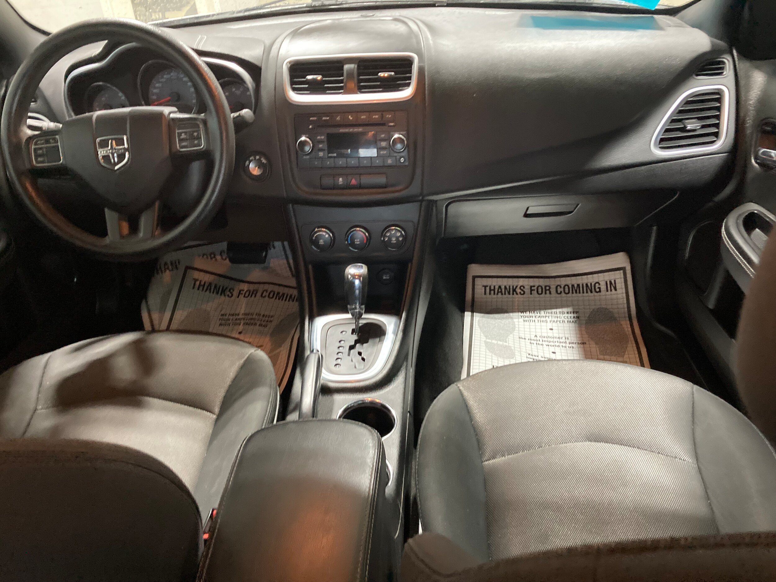 Used 2014 Dodge Avenger SE FWD image 11